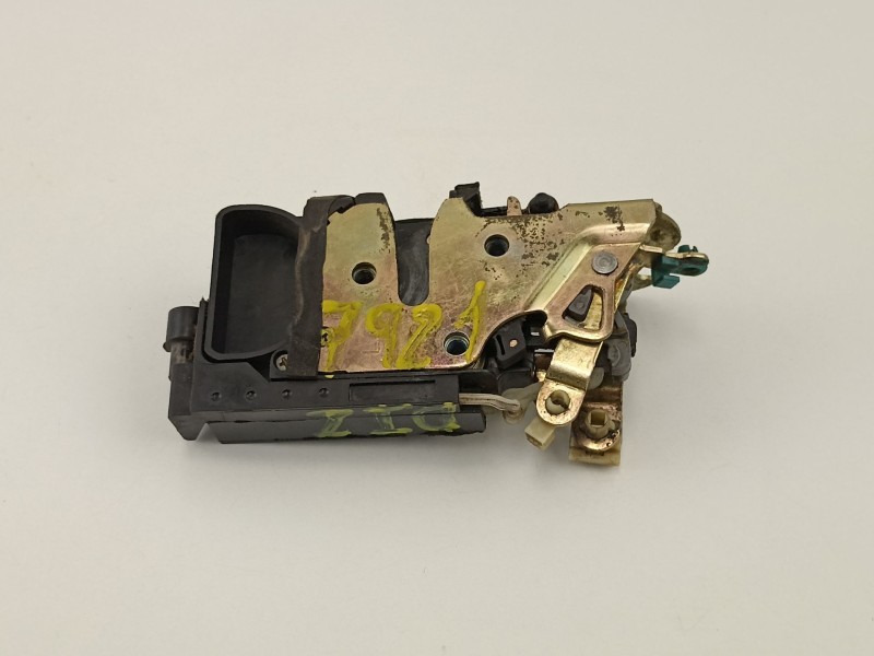 Recambio de cerradura puerta delantera izquierda para daewoo lanos s referencia OEM IAM 96348304  