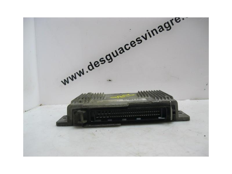 Recambio de centralita : renault megane : 1.6 g -k7m (89,76cv) 4p [1998] para renault megane 1.6 g -k7m referencia OEM IAM 77001