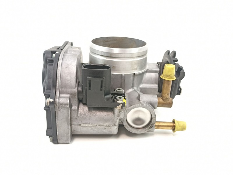 Recambio de caja mariposa para skoda octavia berlina (1u2) 1.6 glx (74kw) referencia OEM IAM 06A133064J 408237111012 