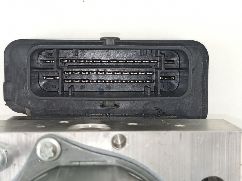 Recambio de abs para renault captur 1.5 dci automatico referencia OEM IAM 476605492R 269633 