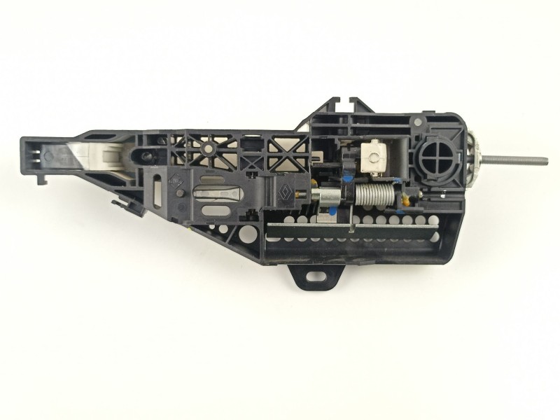 Recambio de manilla trasera derecha para renault captur 1.5 dci automatico referencia OEM IAM 806062058R  