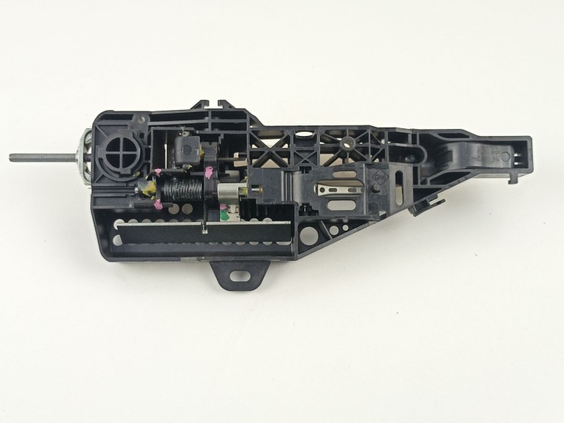 Recambio de manilla trasera izquierda para renault captur 1.5 dci automatico referencia OEM IAM 806076837R  