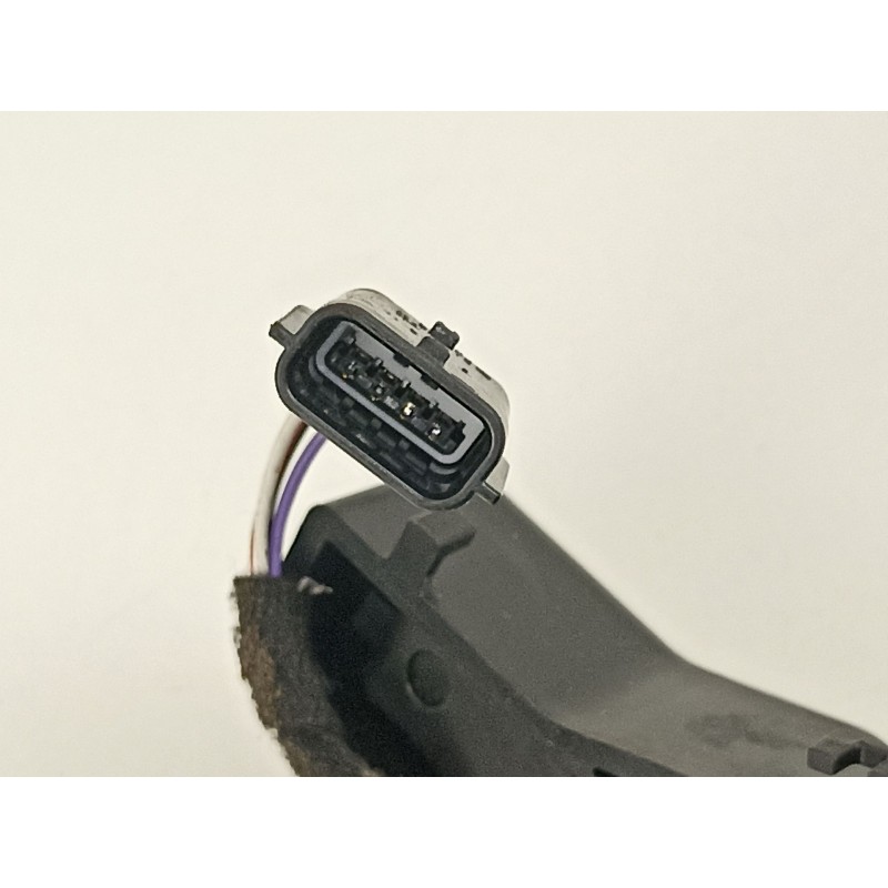 Recambio de manilla delantera izquierda para renault captur 1.5 dci automatico referencia OEM IAM 806079784R  