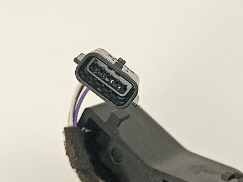 Recambio de manilla delantera izquierda para renault captur 1.5 dci automatico referencia OEM IAM 806079784R  