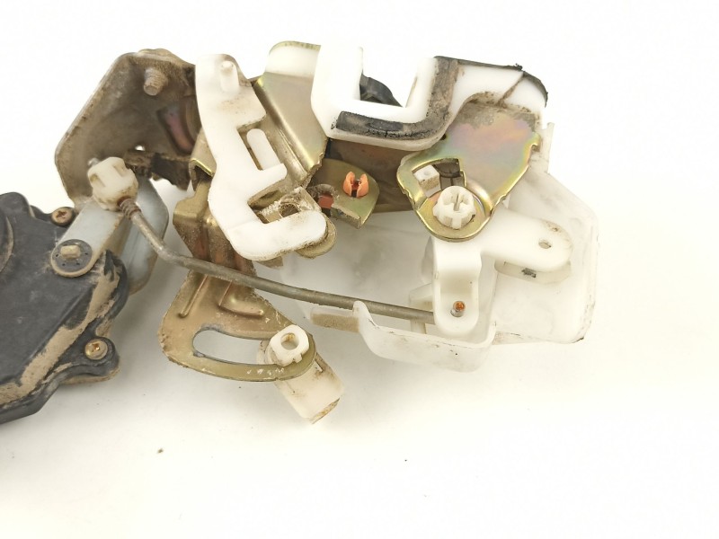 Recambio de cerradura puerta trasera izquierda para mitsubishi montero 3.2 did referencia OEM IAM MR512243 1015280110 MR349287