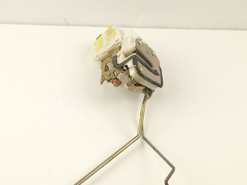 Recambio de cerradura puerta delantera izquierda para mitsubishi montero 3.2 did referencia OEM IAM MR512235  