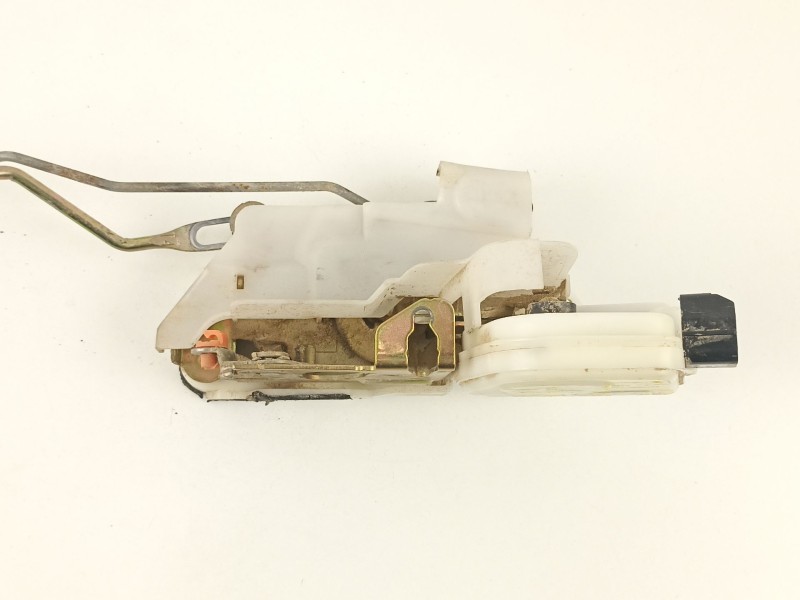 Recambio de cerradura puerta delantera izquierda para mitsubishi montero 3.2 did referencia OEM IAM MR512235  