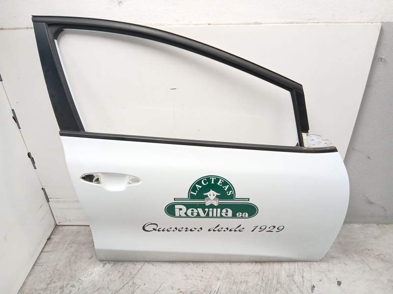 Recambio de puerta delantera derecha para kia cee´d (jd) 1.4 crdi 90 referencia OEM IAM 76004A2000  