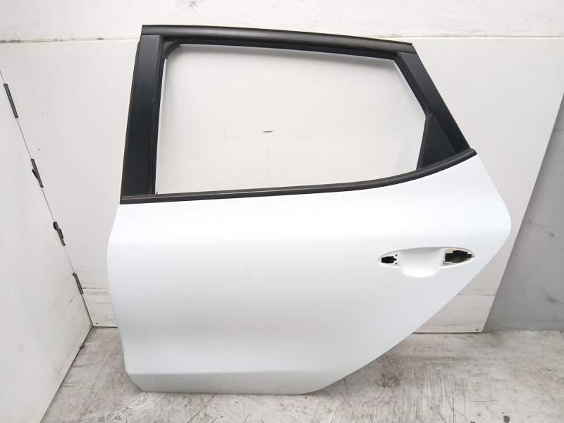 Recambio de puerta trasera izquierda para kia cee´d (jd) 1.4 crdi 90 referencia OEM IAM 77003A2000  
