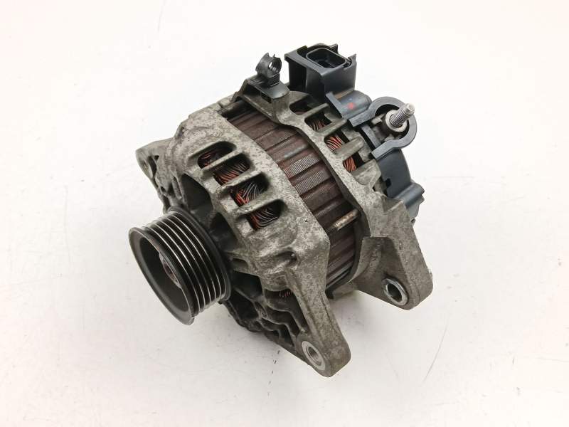 Recambio de alternador para kia cee´d hatchback (ed) 1.4 cvvt referencia OEM IAM 373002B101 2655447 