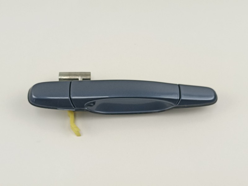 Recambio de manilla trasera derecha para lexus is 3.0 g automatico4p referencia OEM IAM 6923053030  6923053030J2