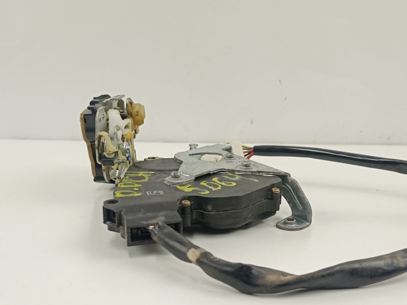 Recambio de cerradura puerta delantera derecha para lexus is 3.0 g automatico4p referencia OEM IAM 6931053021  