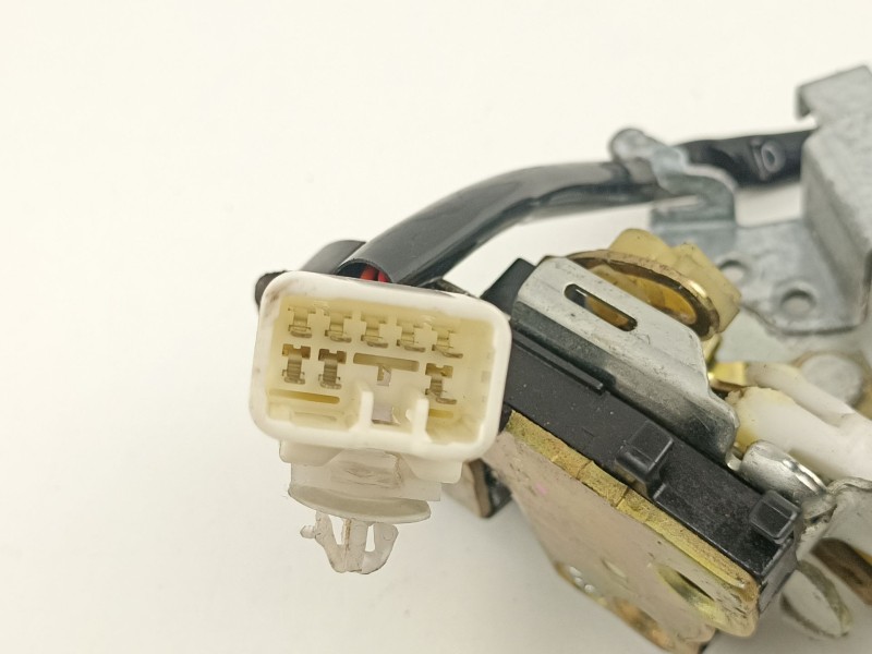 Recambio de cerradura puerta delantera derecha para lexus is 3.0 g automatico4p referencia OEM IAM 6931053021  
