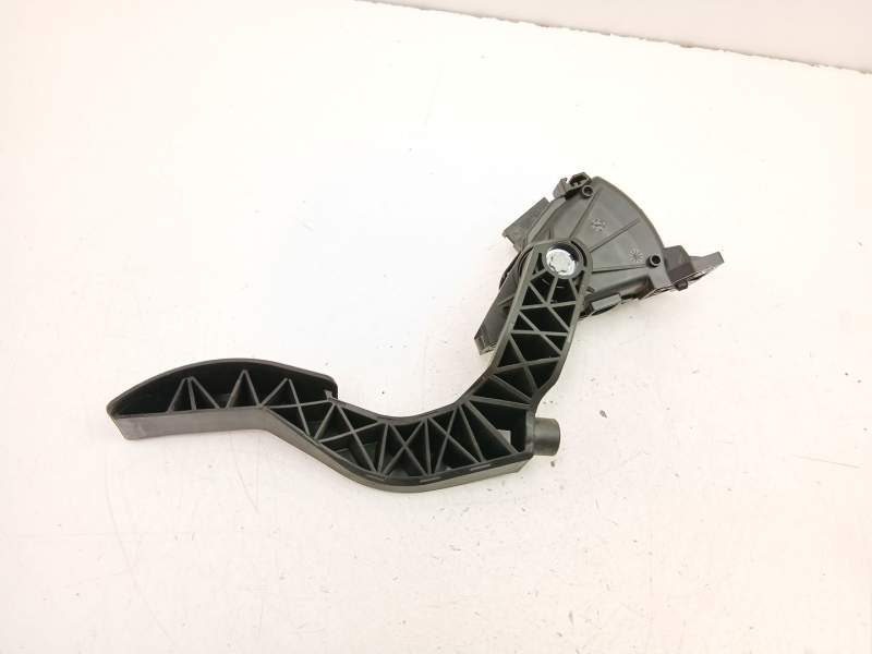 Recambio de potenciometro aceleracion para seat exeo st (3r5) 1.8 tsi referencia OEM IAM 8E17211523G 6PV00837505 