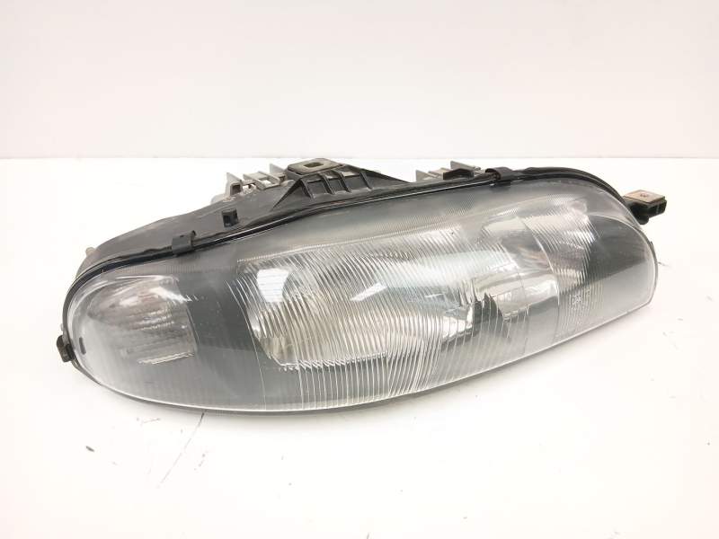 Recambio de faro derecho para fiat bravo i (182_) 1.9 jtd referencia OEM IAM 46523122  