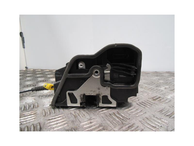 Recambio de cerradura pta. del. izq. : bmw x3 : 2.0 td (177cv) 6v [2009] para bmw x3 2.0 td 6v referencia OEM IAM 7229461  
