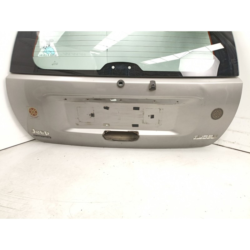 Recambio de porton trasero para jeep gr.cherokee (wj/wg) 3.1 td cat referencia OEM IAM 55256177AC  