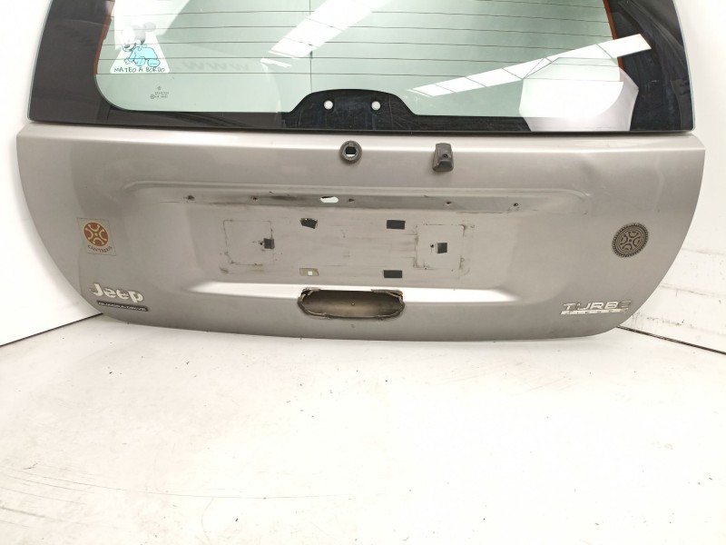 Recambio de porton trasero para jeep gr.cherokee (wj/wg) 3.1 td cat referencia OEM IAM 55256177AC  