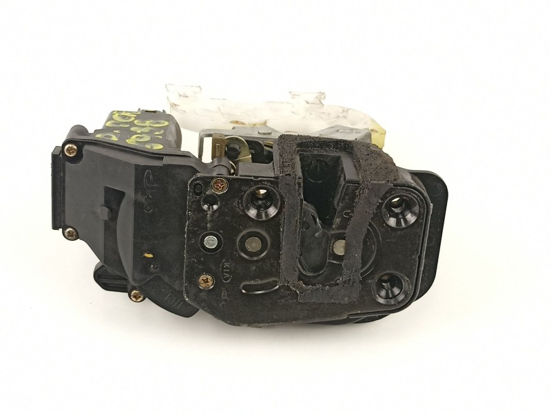 Recambio de cerradura puerta delantera derecha para kia cerato 1.6 g referencia OEM IAM 813202F010  