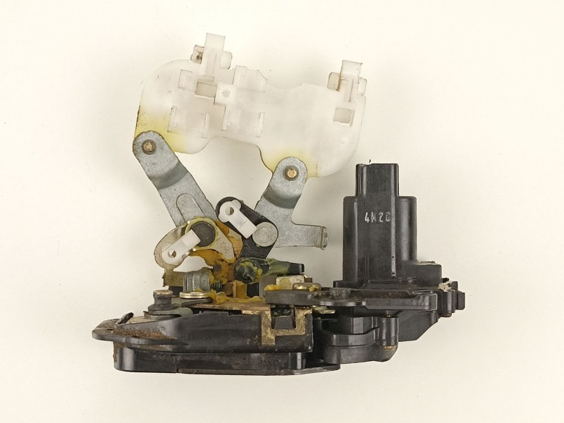 Recambio de cerradura puerta delantera derecha para kia cerato 1.6 g referencia OEM IAM 813202F010  