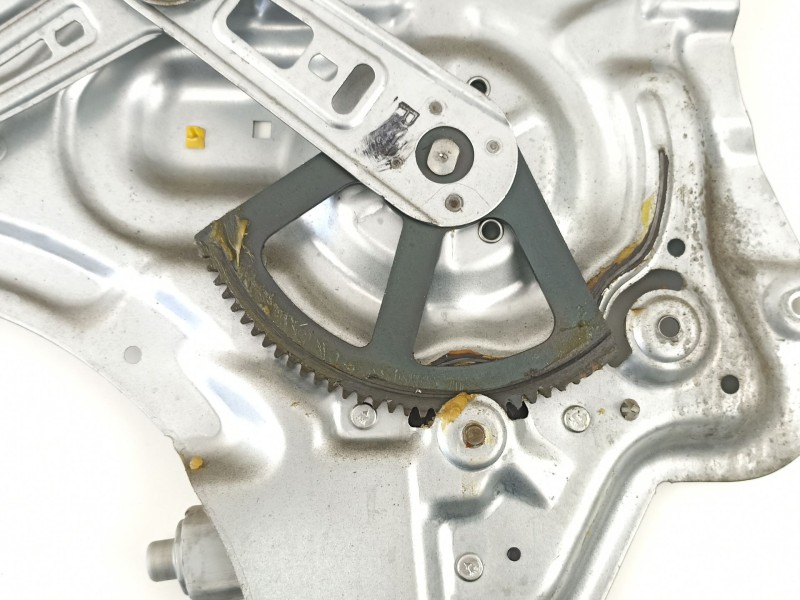 Recambio de elevalunas trasero derecho para kia cerato 2.0 crdi referencia OEM IAM 834802F020  