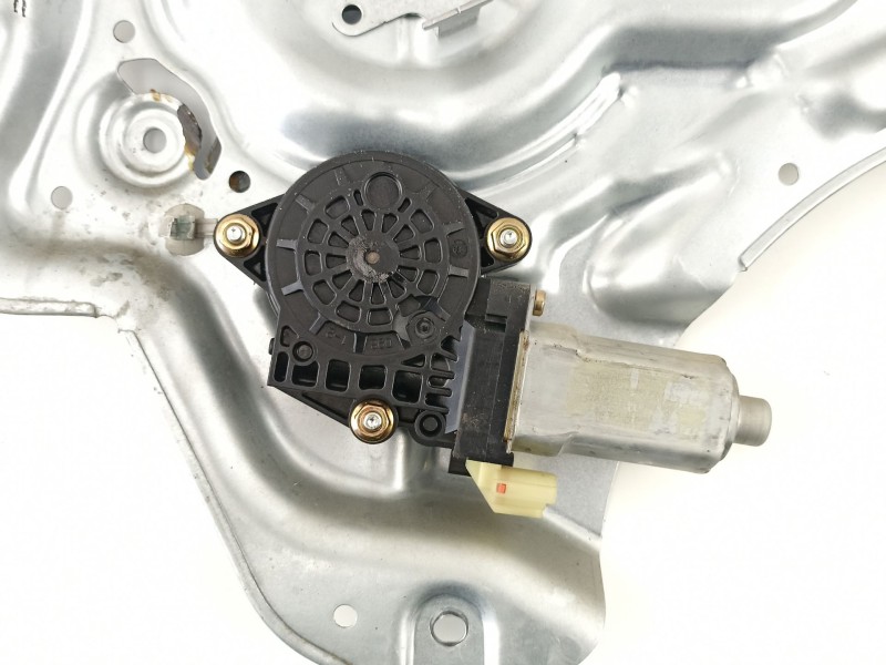 Recambio de elevalunas trasero derecho para kia cerato 2.0 crdi referencia OEM IAM 834802F020  