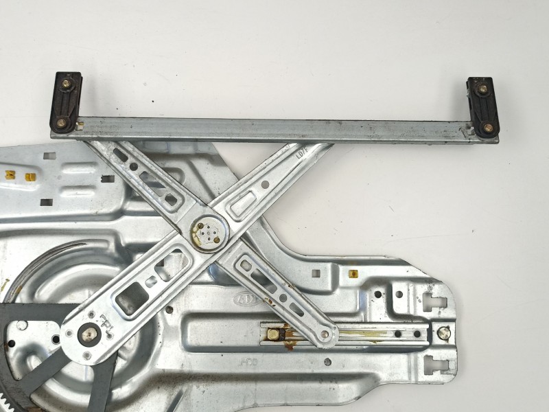 Recambio de elevalunas delantero izquierdo para kia cerato 2.0 crdi referencia OEM IAM 824702F020 WH568P00 824502F000