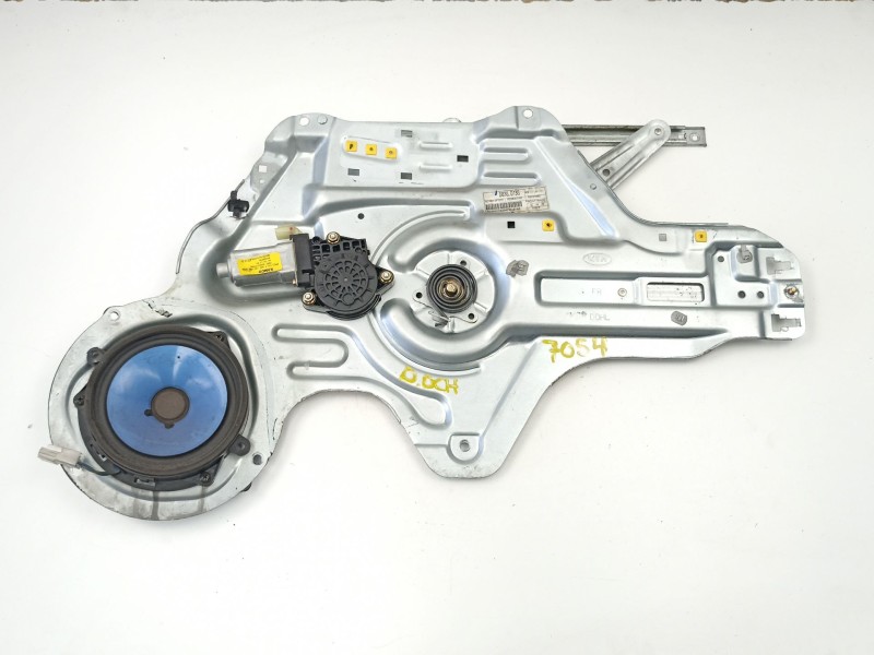 Recambio de elevalunas delantero derecho para kia cerato 2.0 crdi referencia OEM IAM 824802F020 WH068P00 824602F000