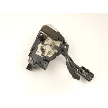 CERRADURA PUERTA TRASERA IZQUIERDA 825010003R 