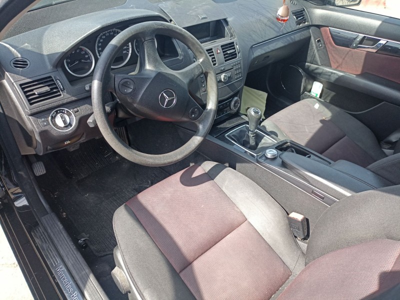 mercedes-benz  del año 