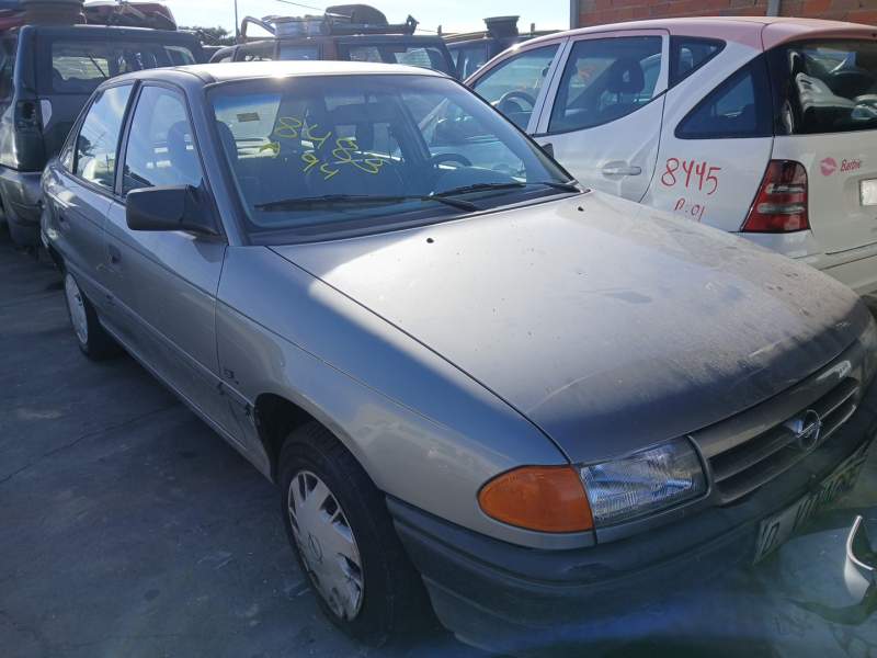 OPEL ASTRA F SEDÁN (T92)