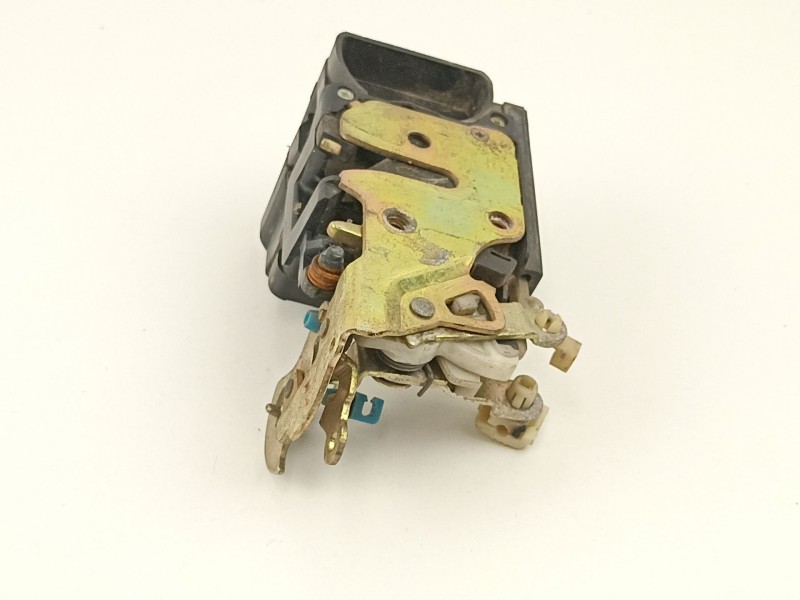 Recambio de cerradura puerta delantera derecha para daewoo nubira 1.6 g -a16dms referencia OEM IAM 96272642  