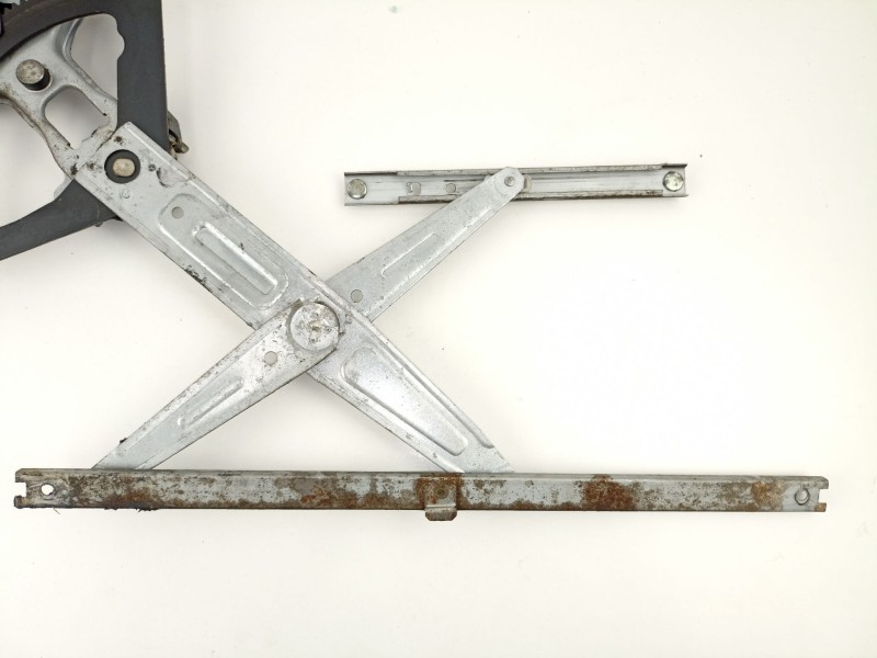 Recambio de elevalunas delantero derecho para daewoo tacuma 1.6 g (g-a16dms) referencia OEM IAM 96261055  96261057