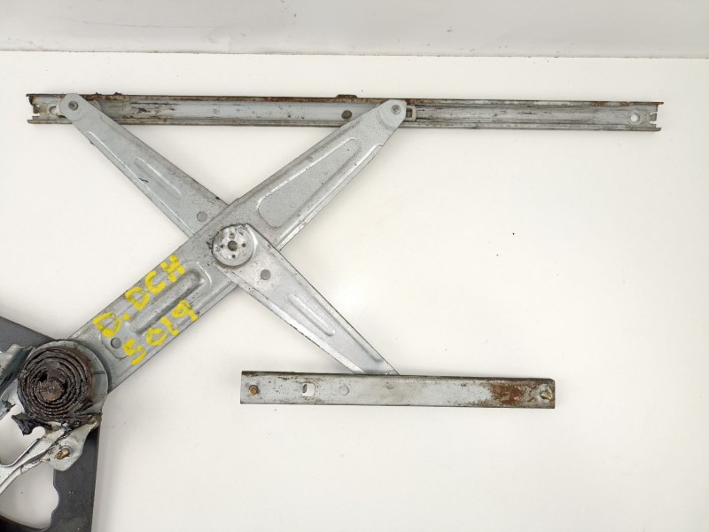 Recambio de elevalunas delantero derecho para daewoo tacuma 1.6 g (g-a16dms) referencia OEM IAM 96261055  96261057