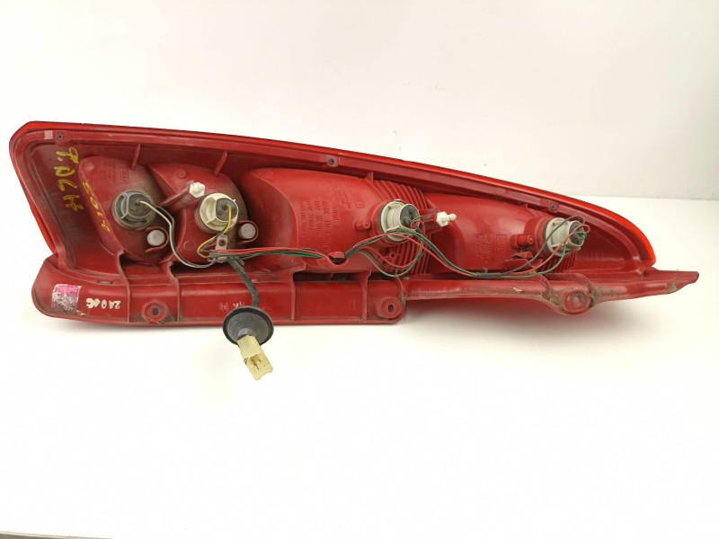 Recambio de piloto trasero derecho para daewoo tacuma 1.6 g (g-a16dms) referencia OEM IAM 96460014  