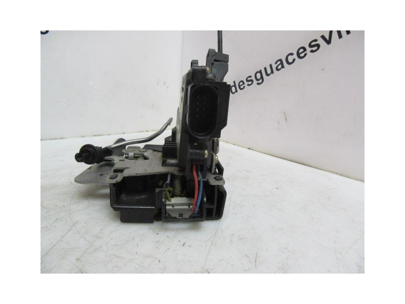 Recambio de cerradura pta. del. dch. : audi a6 : 1.8 g ( 149,56 cv) [2004] para audi a6 1.8 g ( 149,56 cv) referencia OEM IAM   