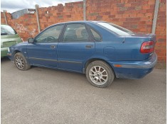 volvo s40 berlina del año 1995