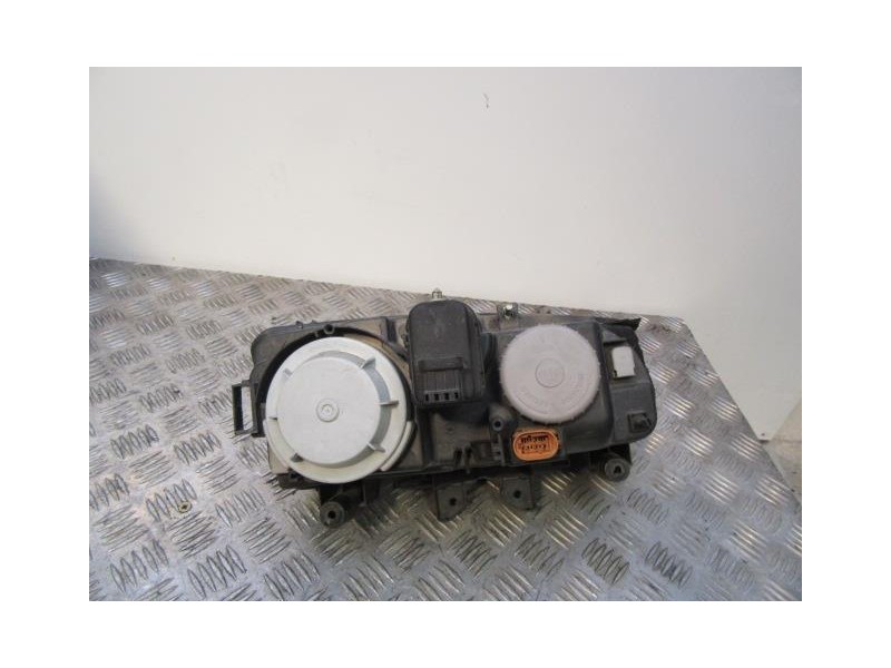 Recambio de faro izq. : renault safrane : 1.9 g (135,96cv) [1998] para renault safrane 1.9 g referencia OEM IAM 7701042500  