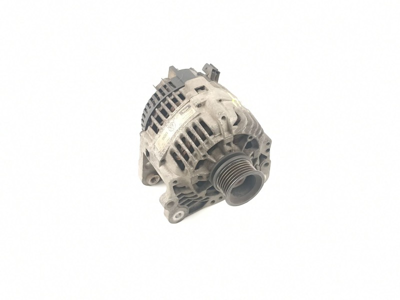 Recambio de alternador para volkswagen polo berlina (6n1) 75 1.6 referencia OEM IAM 037903023G A13VI124 2541815C