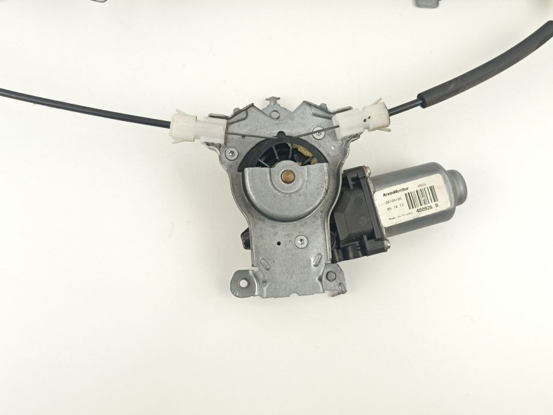 Recambio de elevalunas delantero derecho para nissan note (e11e) 1.4 cat referencia OEM IAM 807009U000 400926B 