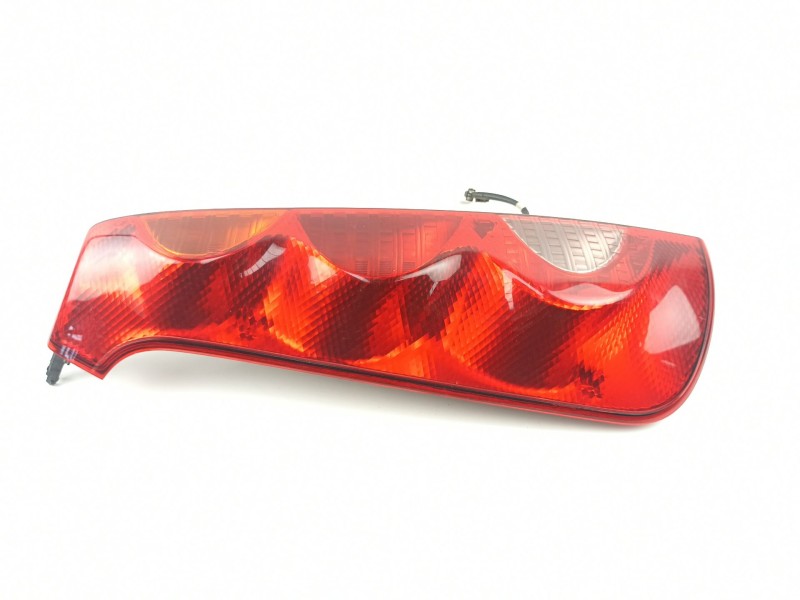 Recambio de piloto trasero izquierdo para nissan note (e11e) 1.4 cat referencia OEM IAM 265559U000  