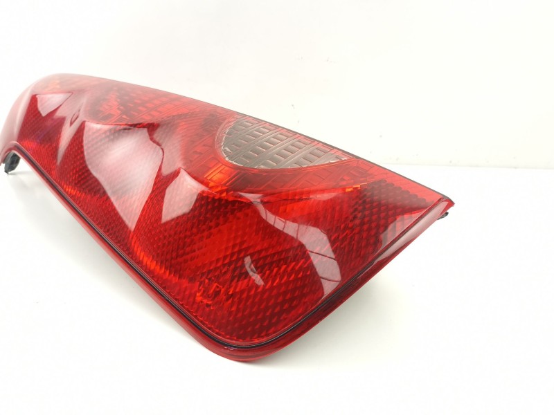 Recambio de piloto trasero izquierdo para nissan note (e11e) 1.4 cat referencia OEM IAM 265559U000  