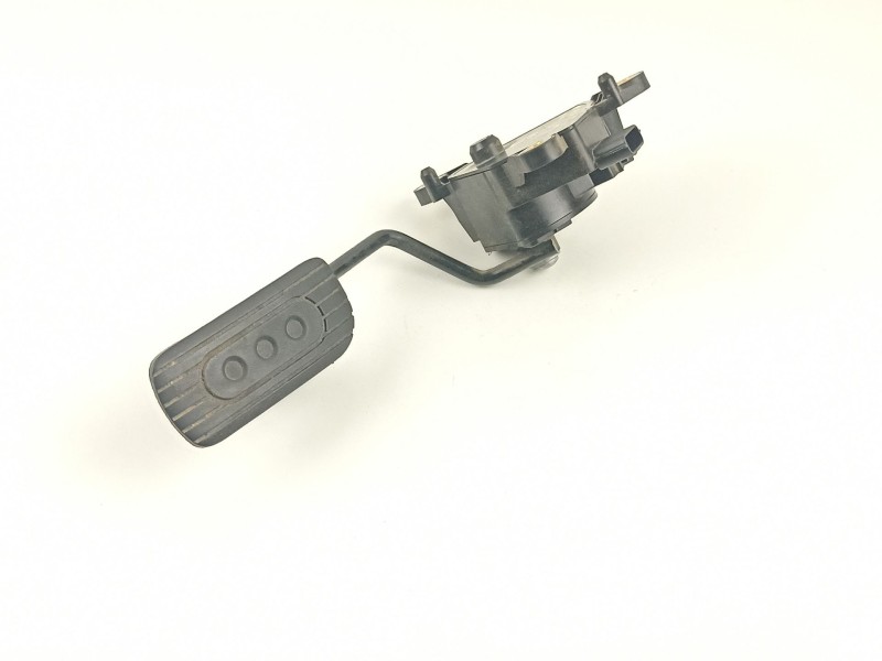 Recambio de potenciometro aceleracion para nissan note (e11e) 1.4 cat referencia OEM IAM 18002AX700  