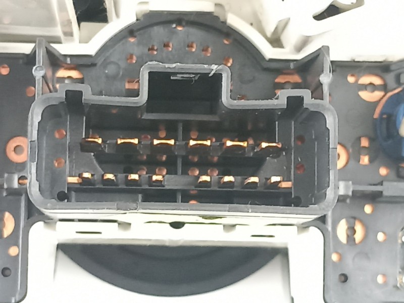 Recambio de mandos calefaccion aire para nissan note (e11e) 1.4 cat referencia OEM IAM 275109U00B N103009C 