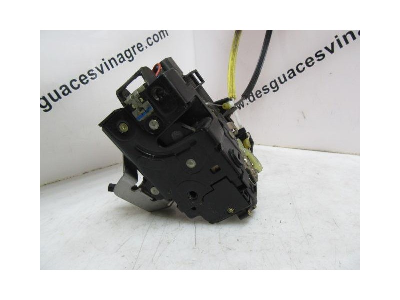 Recambio de cerradura pta. tras. dch. : audi a6 : 1.8 g ( 149,56 cv) [2004] para audi a6 1.8 g ( 149,56 cv) referencia OEM IAM  