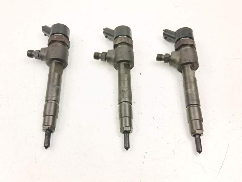 Recambio de inyectores juego para fiat stilo (192_) 1.9 jtd (192_xe1a) referencia OEM IAM 73501139 0445110119 