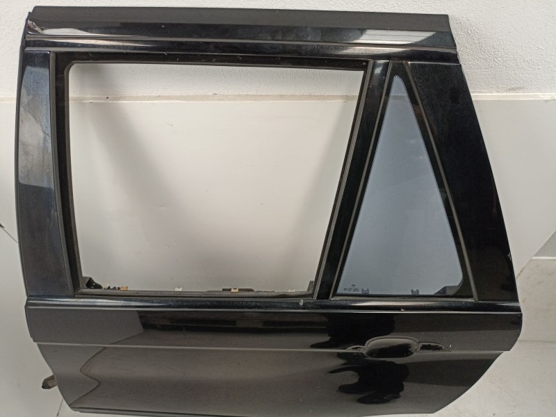 Recambio de puerta trasera izquierda para bmw x5 3.0 td referencia OEM IAM 41528256827  8256827