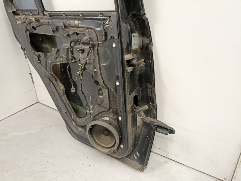 Recambio de puerta trasera izquierda para bmw x5 3.0 td referencia OEM IAM 41528256827  8256827