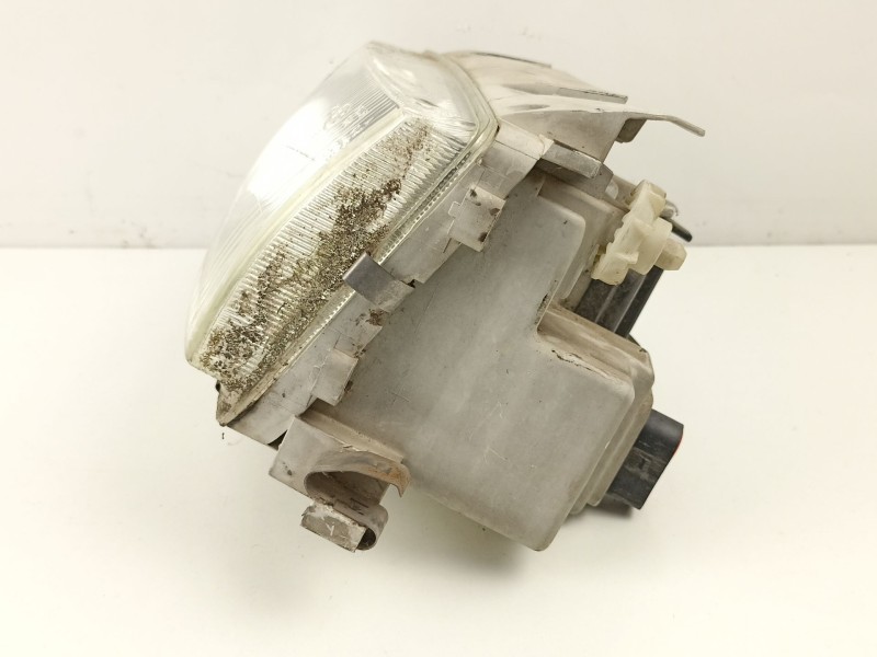 Recambio de faro izquierdo para volkswagen polo berlina (6n1) 75 1.6 referencia OEM IAM 6N1941015A  