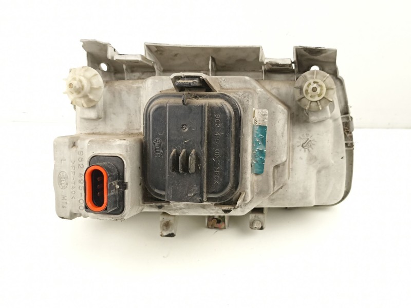 Recambio de faro izquierdo para volkswagen polo berlina (6n1) 75 1.6 referencia OEM IAM 6N1941015A  